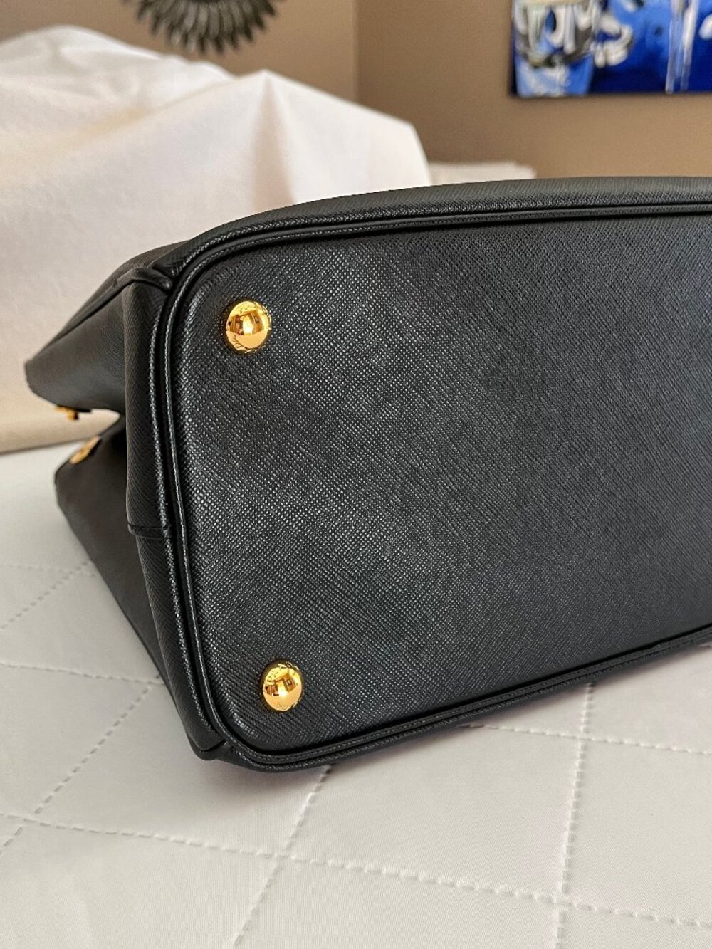 <<SOLD>> Prada Galleria Saffiano Leather Bag - Medium - Authentic - Picture 11 of 17